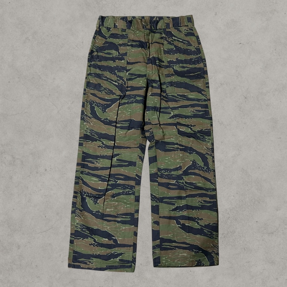 Vintage Tiger Stripe Camo Fatigue Pants Mens Size Medium Green Military 60s 70s